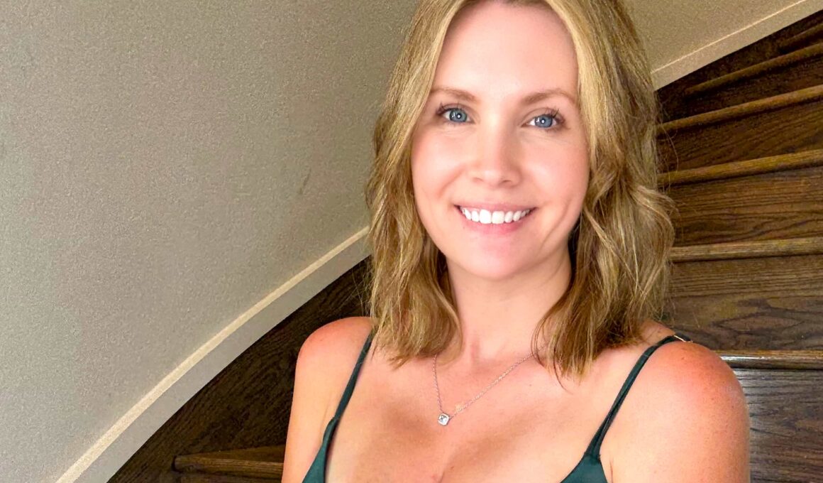 Mormon model Holly Jane says God told her to stop shaving. Now she’s earning thousands from her natural look and inspiring women to embrace authenticity over perfection.