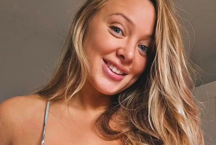 Beth Bennett swapped pulling pints for Babestation and now earns five figures a month talking dirty on the phone, enjoying freedom, travel and a life on her own terms.