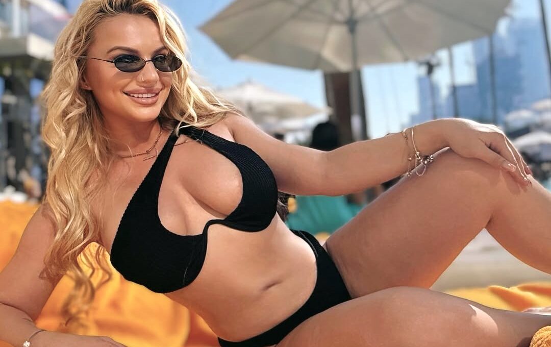 Professional escort Elizabeth Romanov reveals the subtle signs men show when cheating, from sudden schedule changes to secretive phone habits and emotional withdrawal.