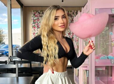 Faith Lianne shocked fans by visiting a sweet shop in a daring outfit, sharing photos that sparked both praise and disbelief from her seven million Instagram followers.