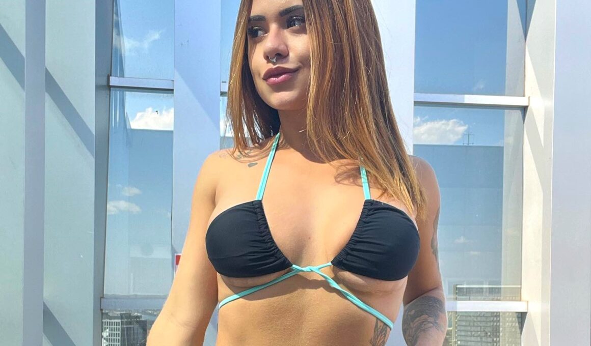 Miss BumBum contestant Lari Sumpani dropped 7kg and 9% body fat with a daily 3-hour "sex diet." See how this X-rated fitness routine transformed her body.