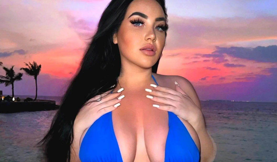 OnlyFans model Amy Sophia posing for a photo - NudeNewz