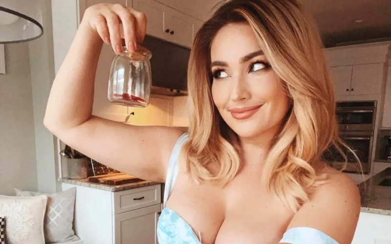 Steph Matto with one of her fart jars - NudeNewz