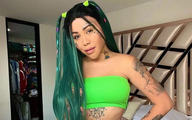 influencer Yina Calderon posing for a photo - NudeNewz