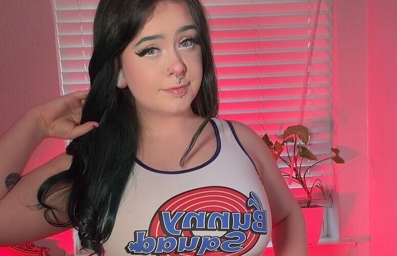 OnlyFans model Pierced Noodle posing for a photo - NudeNewz