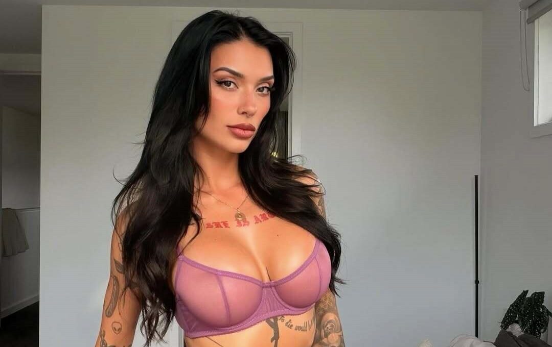 onlyfans model Krystal Galtry posing for a photo - NudeNewz