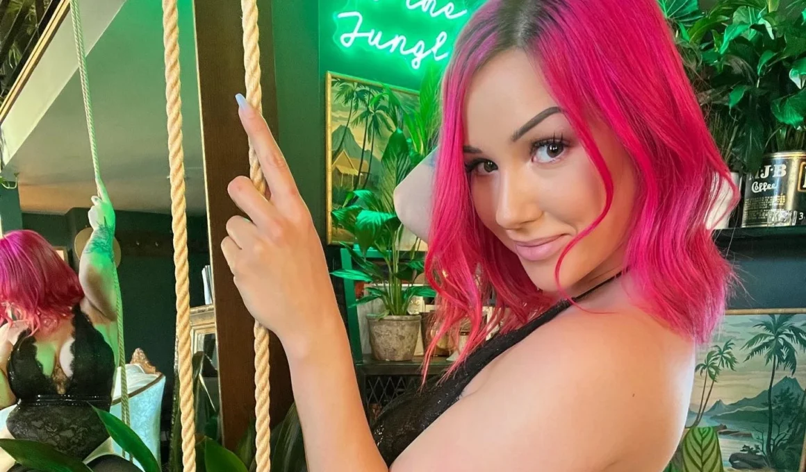 OnlyFans model Sofia Sunshine posing for a photo - NudeNewz