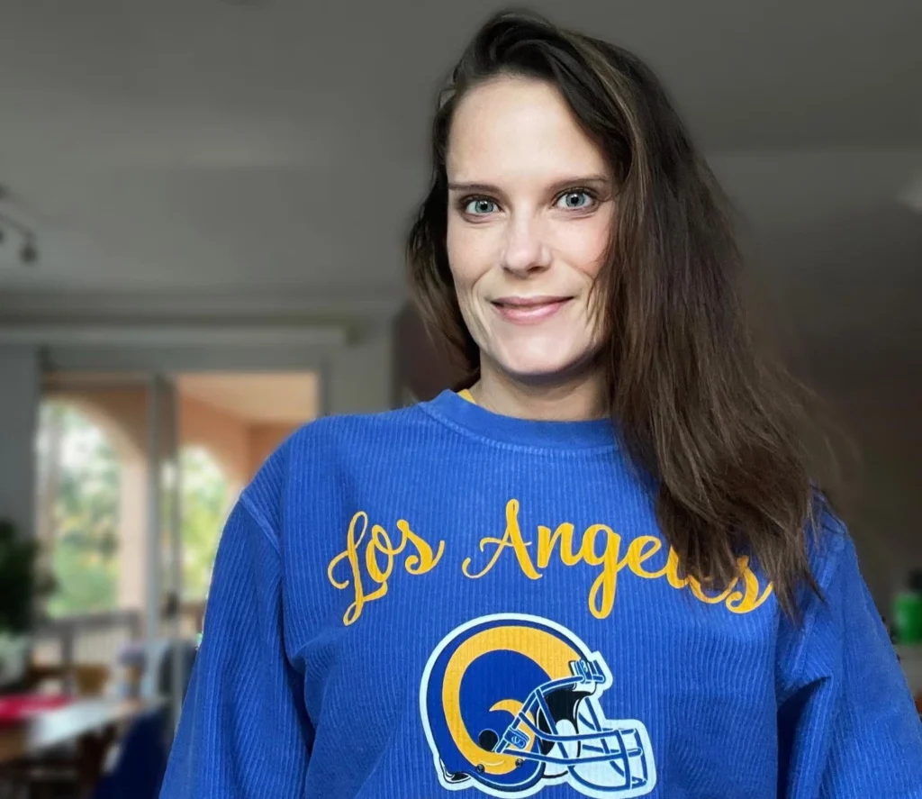 Annabelle Peaches in her LA Rams kit - NudeNewz