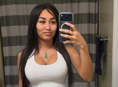 OnlyFans model Brittney Kakalia for a photo - NudeNewz