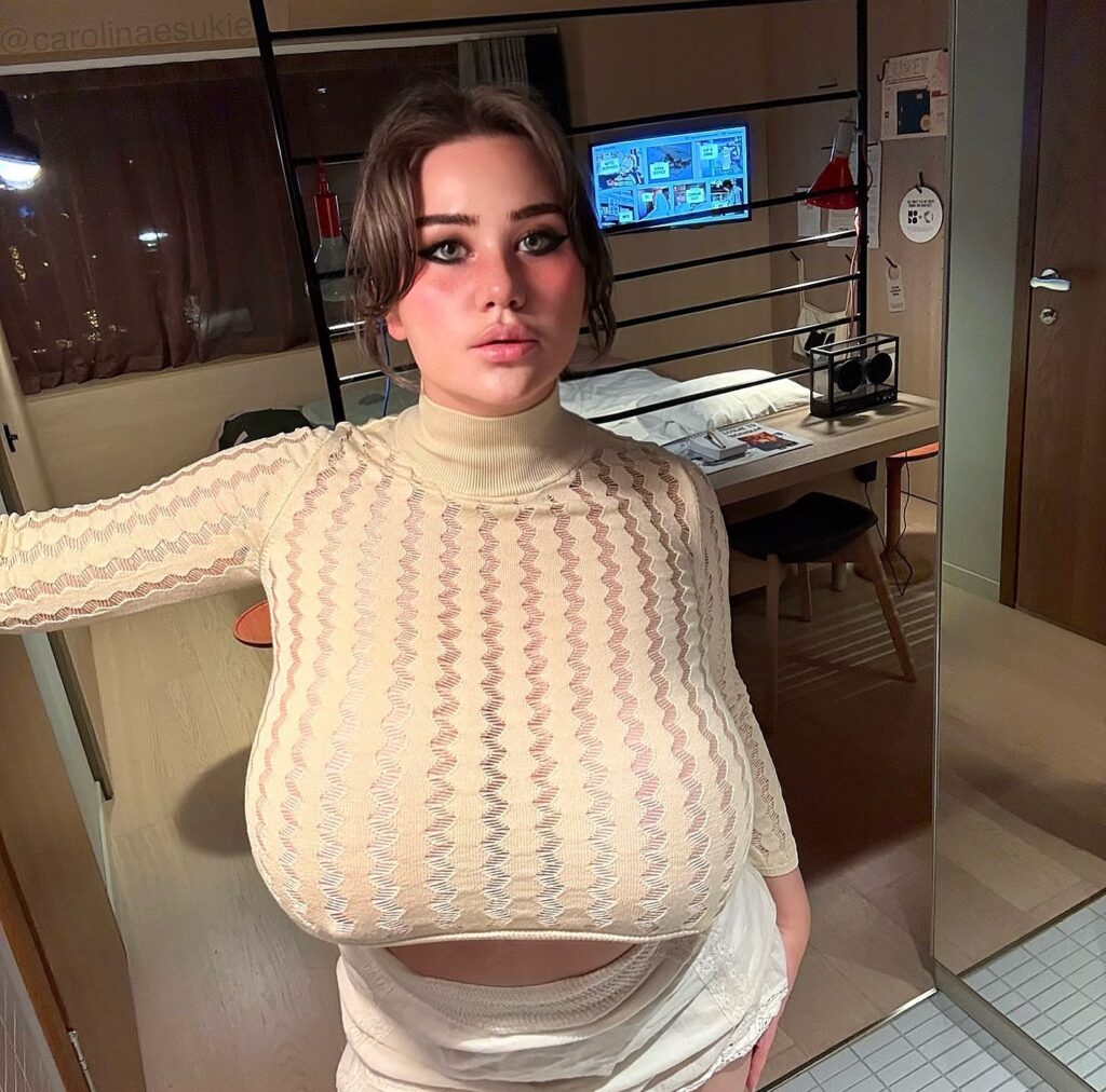 OnlyFans model Carolina Sukie posing for a photo - NudeNewz