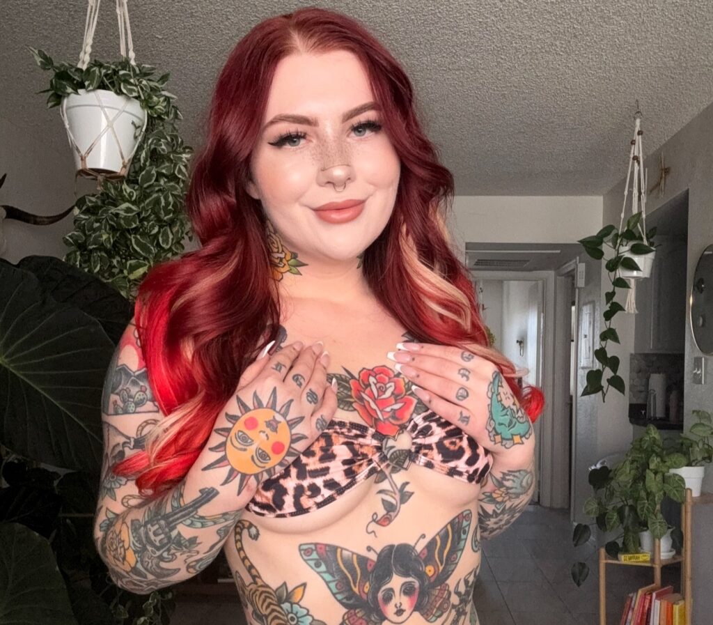 OnlyFans model Loveless Loveless posing for a photo - NudeNewz