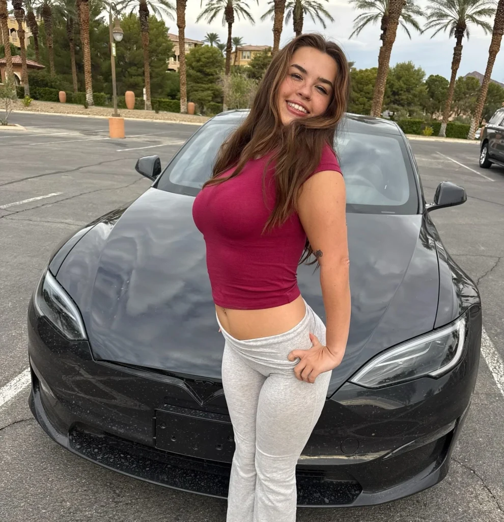 OnlyFans model Madelynn May posing for a photo - NudeNewz
