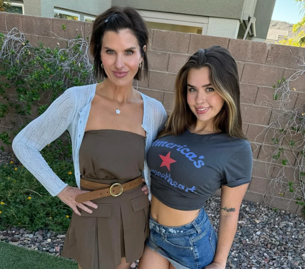 Madelynn with her mum, Jennie Lynnie May - NudeNewz