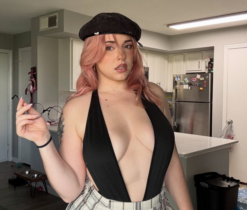 OnlyFans model Victoria Scott posing for a photo - NudeNewz